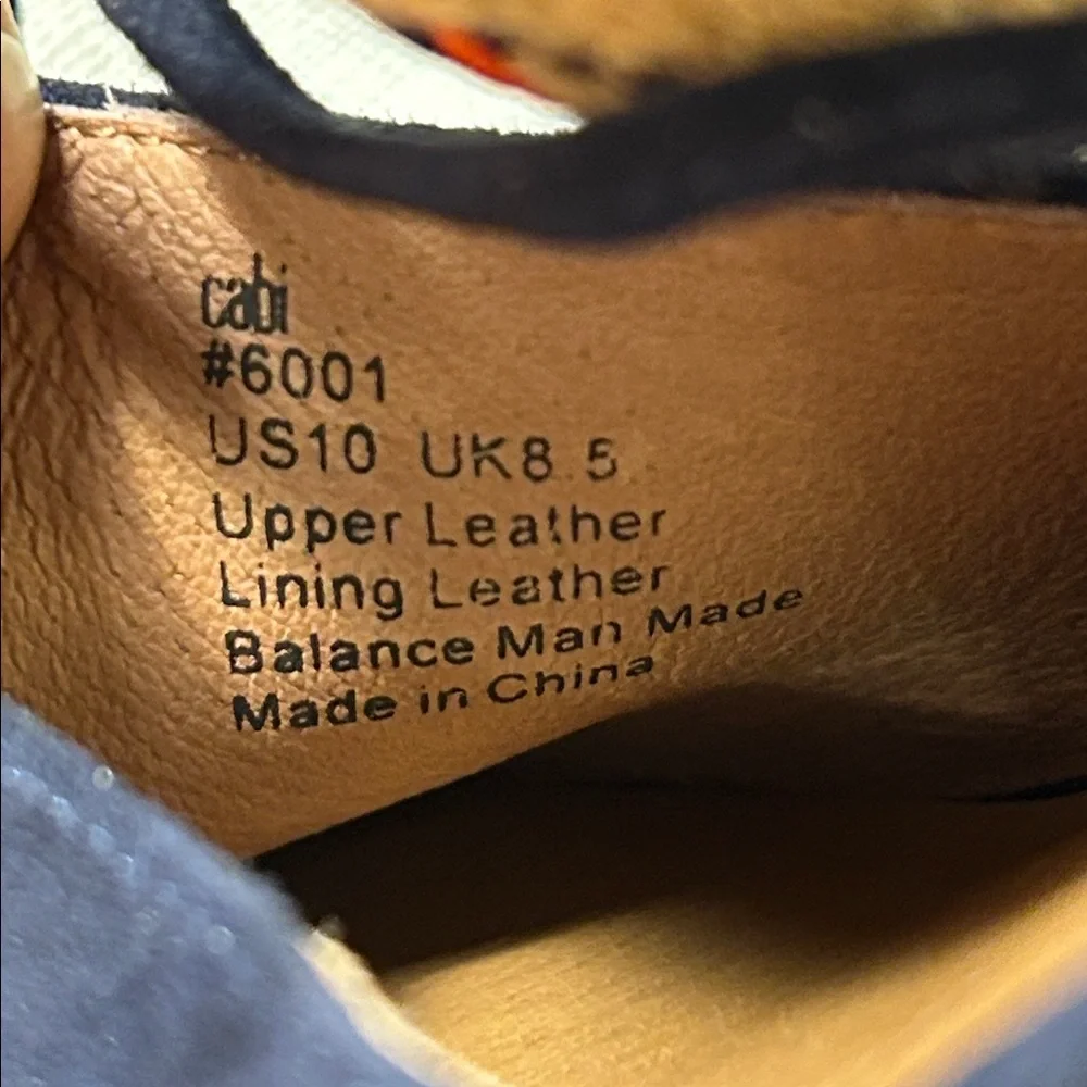 NWOT Cabi leather wedge wrap around ankle leather shoe